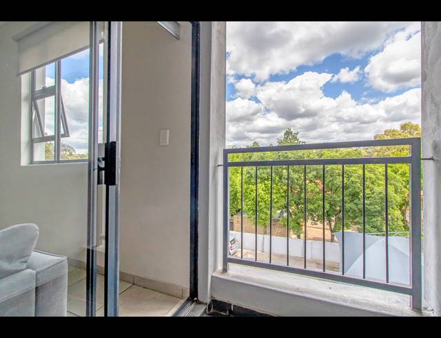 1 BEDROOM APARTMENT TO LET IN FERNDALE